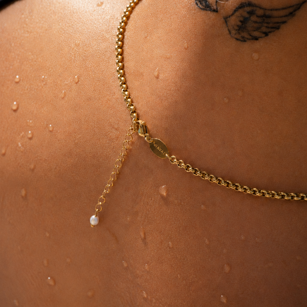 BORA NECKLACE