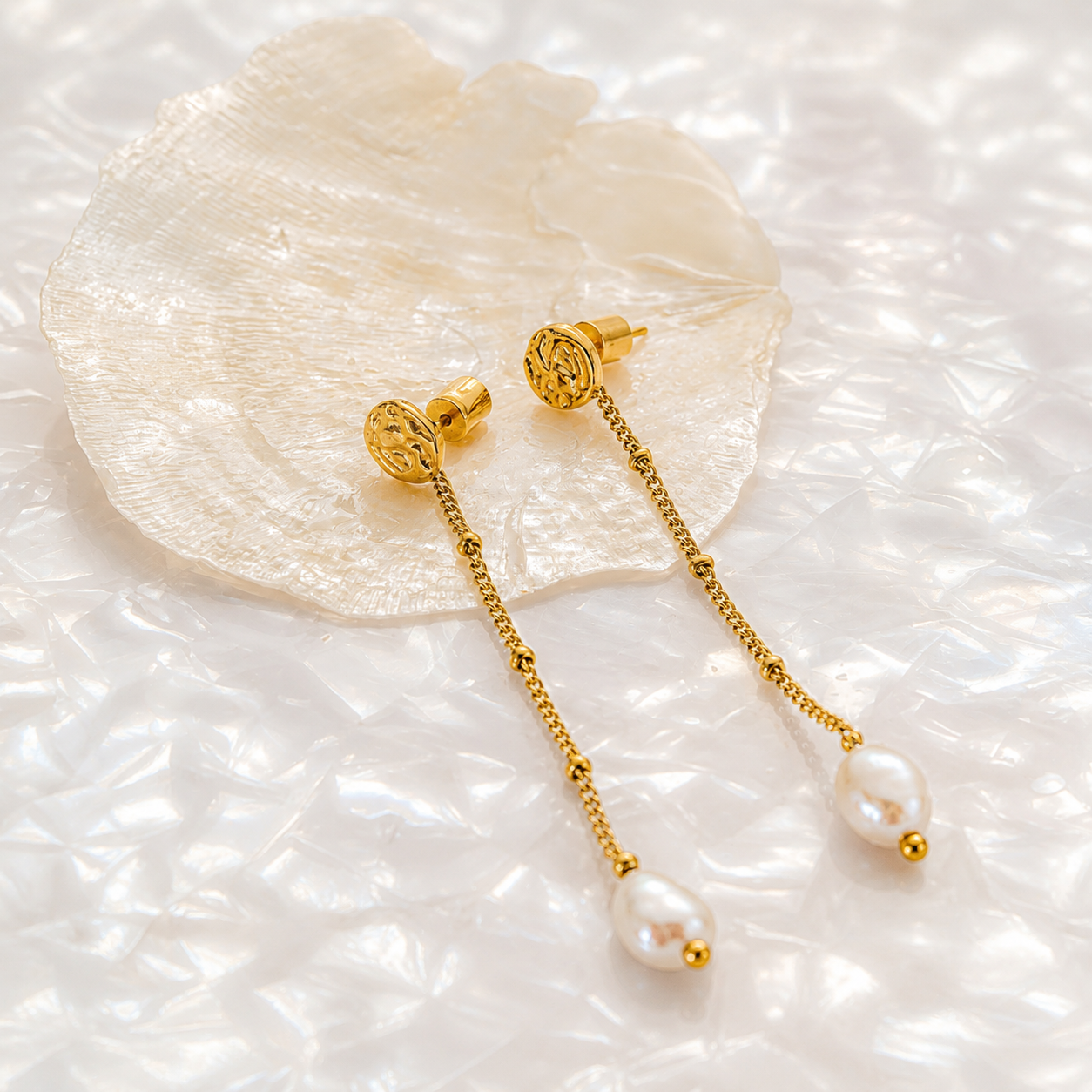 ANAVAI STUD FRESHWATER PEARL