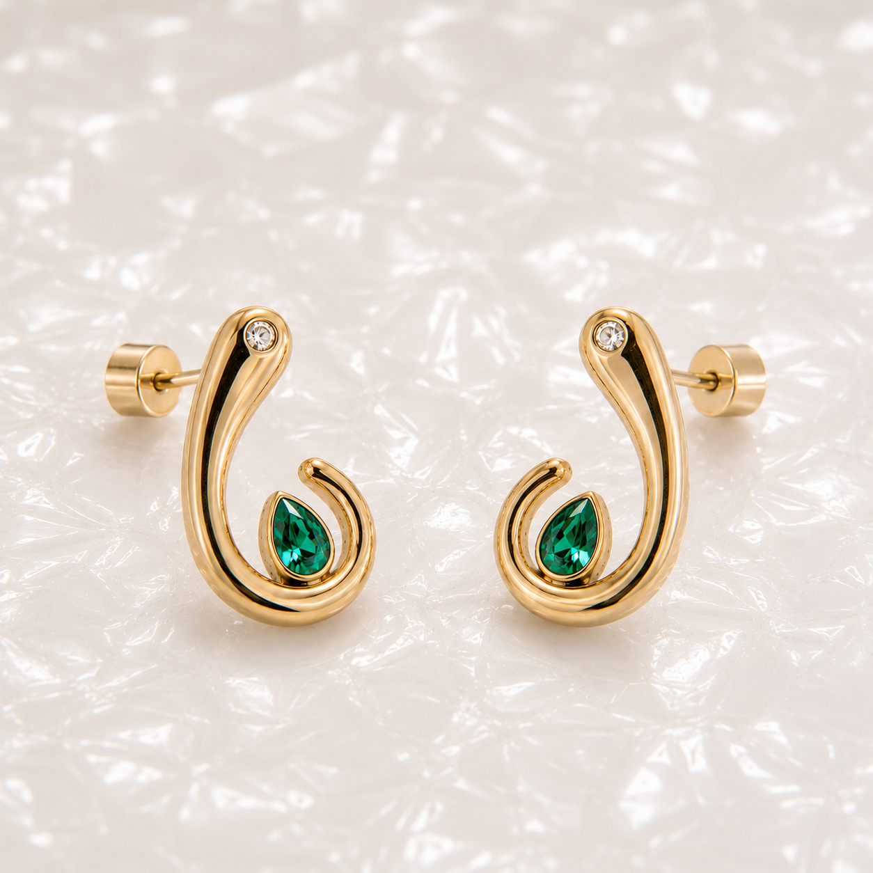MANA STUD EARRINGS
