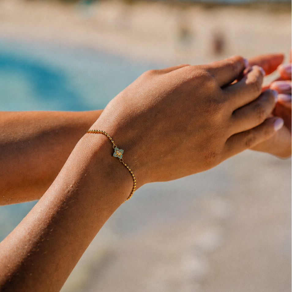 MOEA BRACELET
