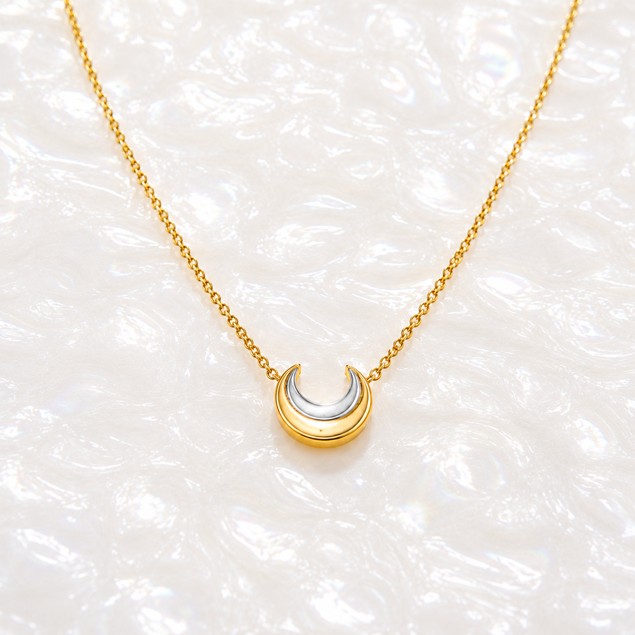 LUNA NECKLACE
