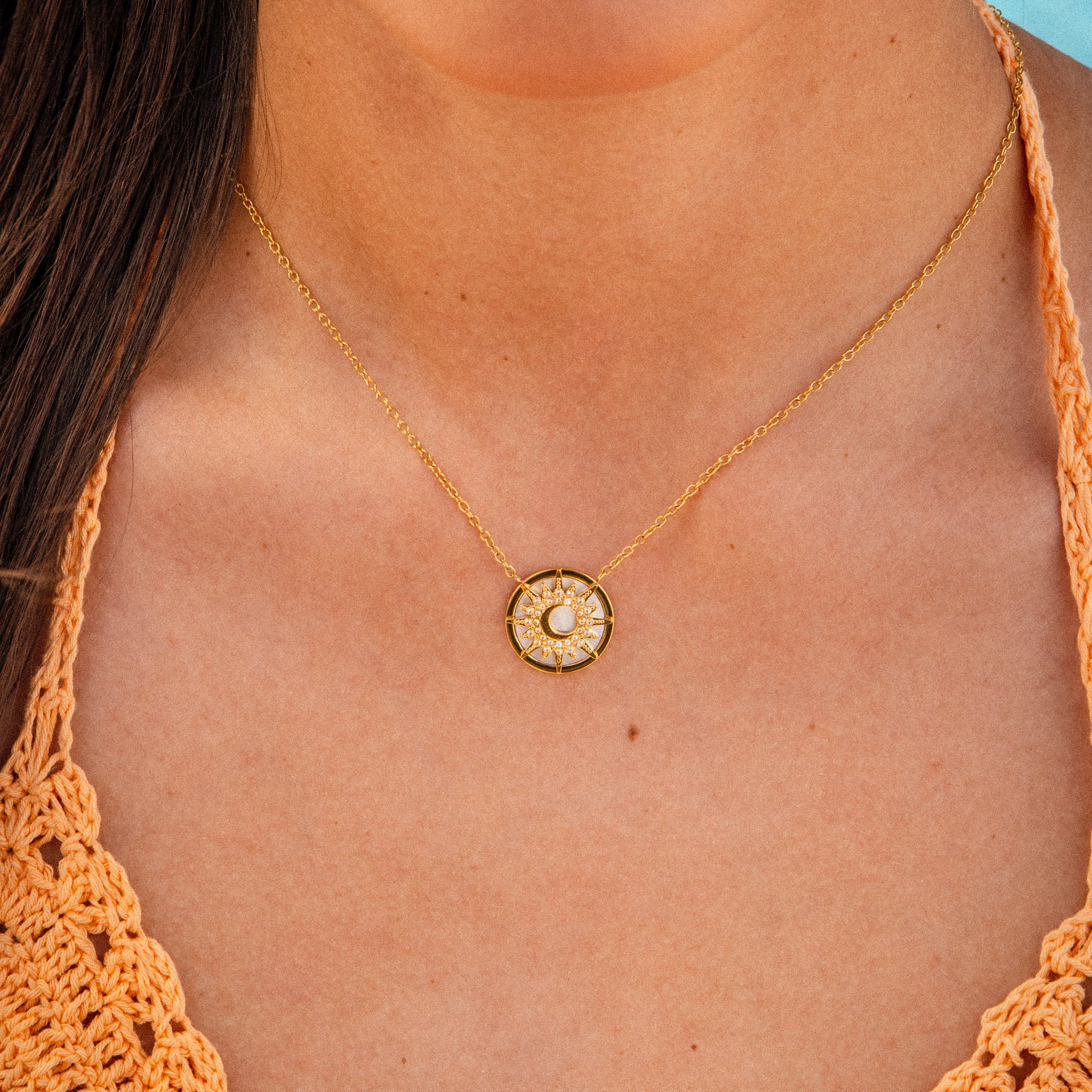 NACRA NECKLACE