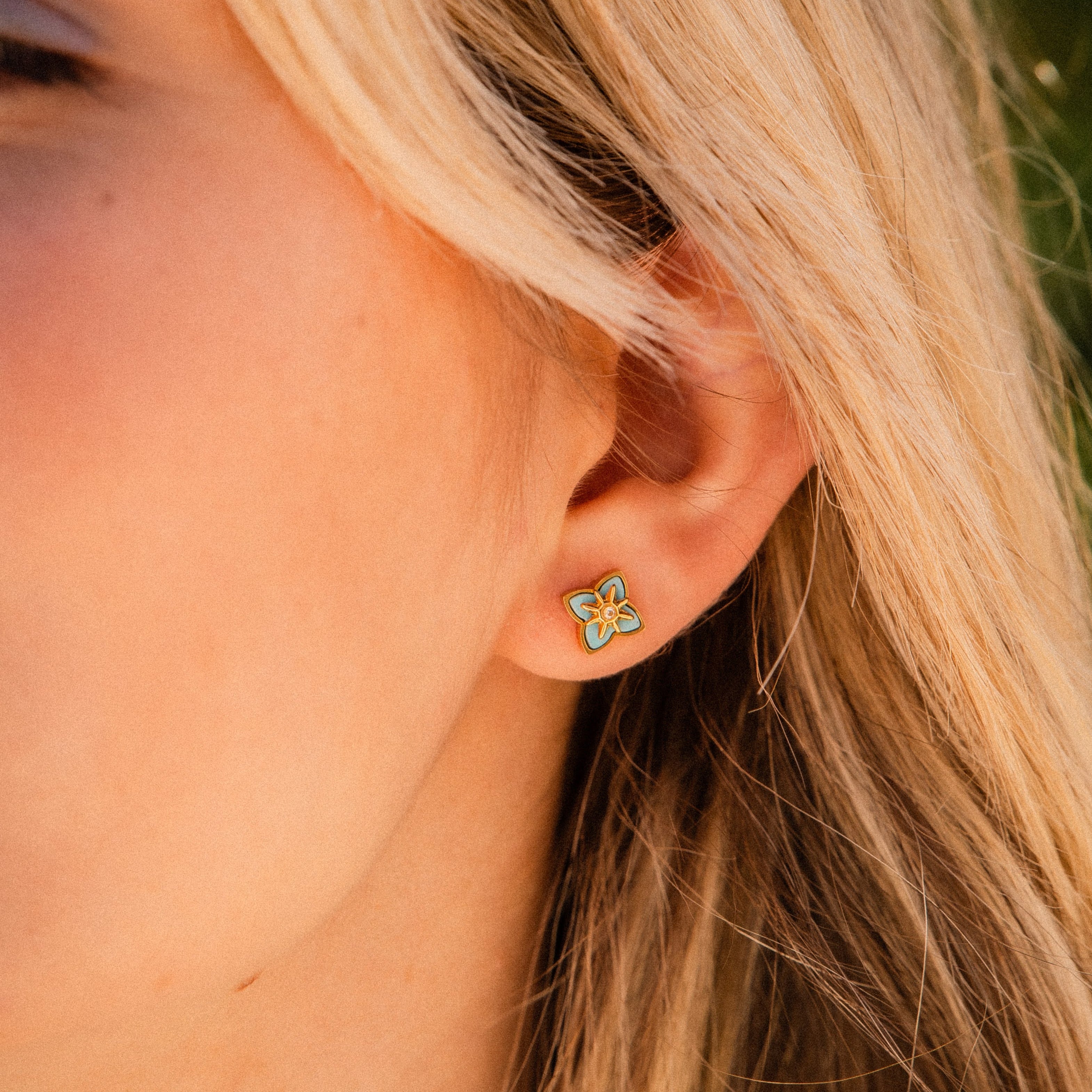 LAGUNA STUD EARRINGS