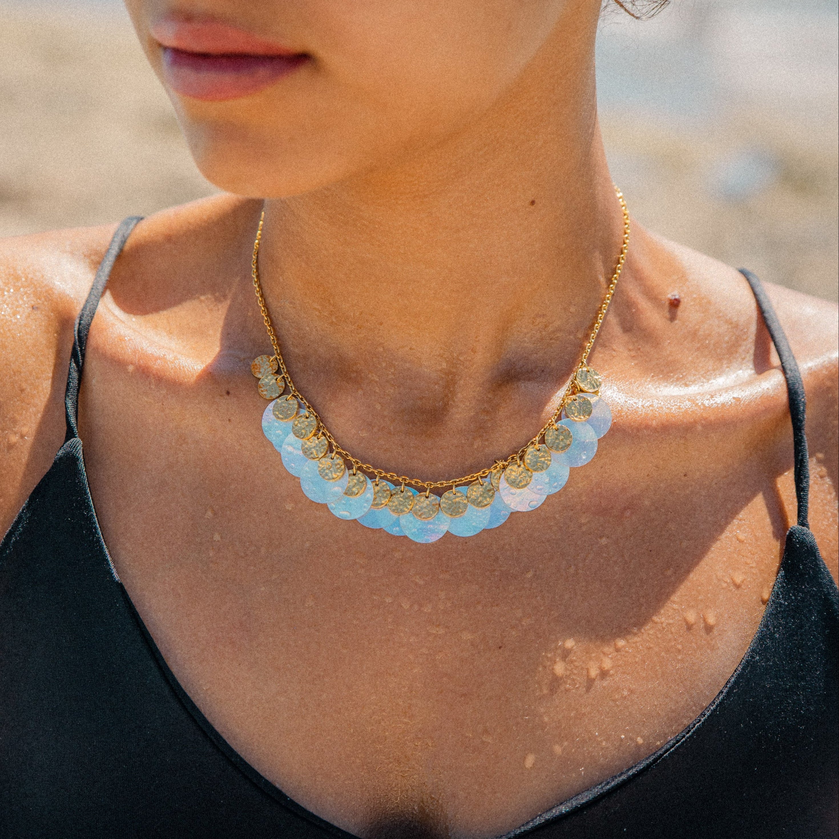 ALOHA SHIMMERING NECKLACE