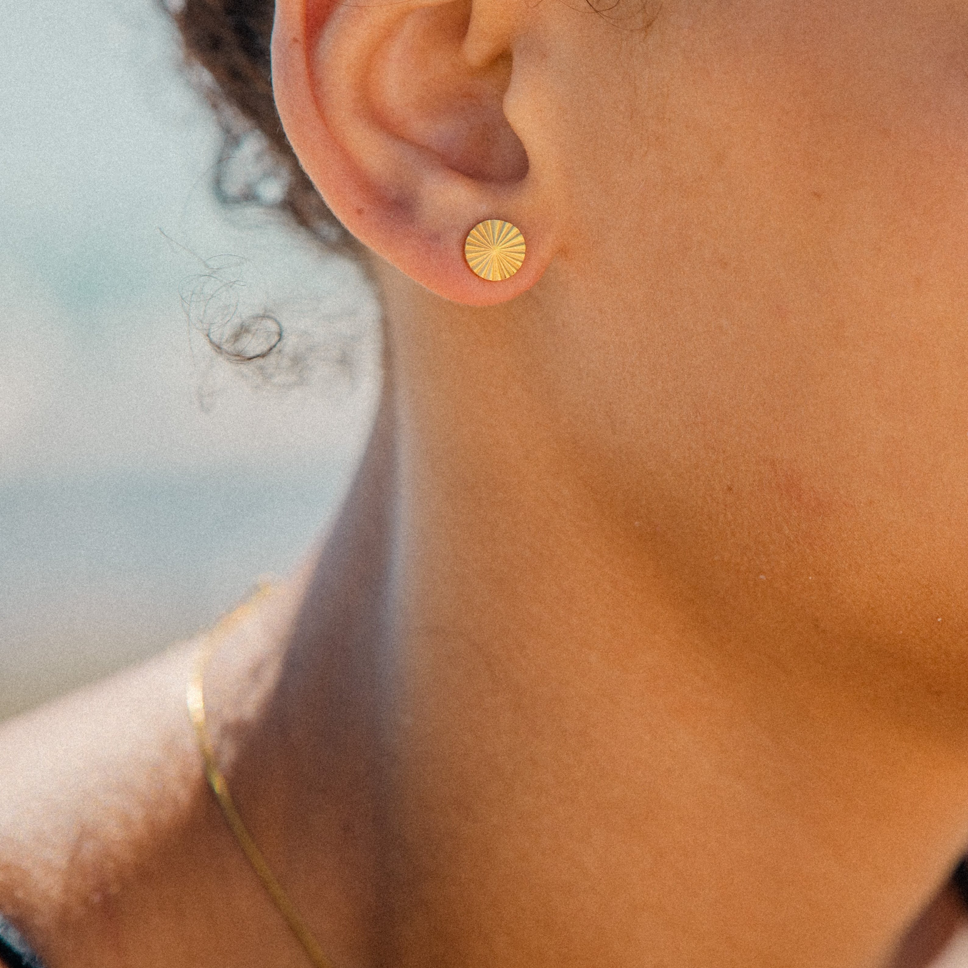 MANOA STUD EARRINGS