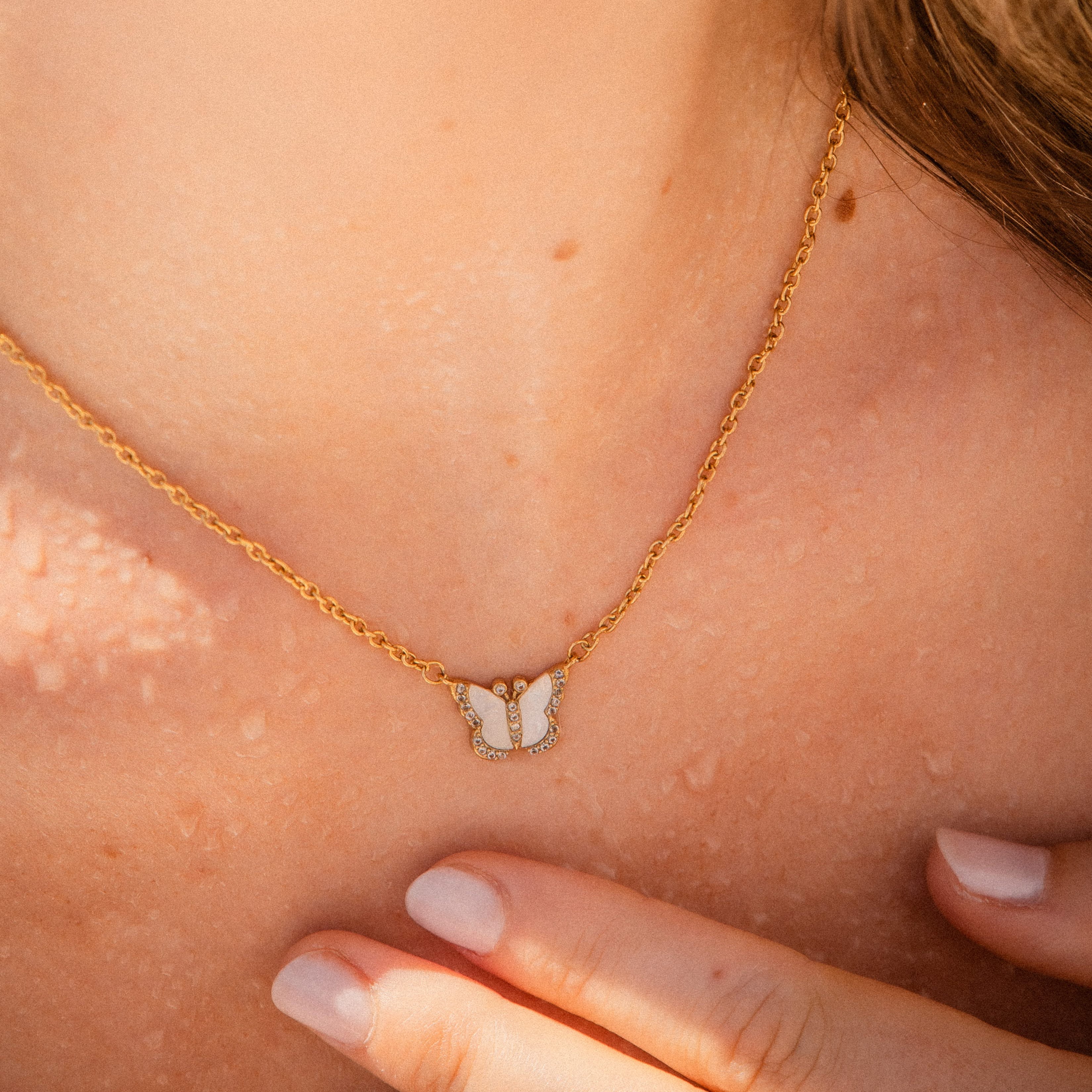 ZELIA NECKLACE