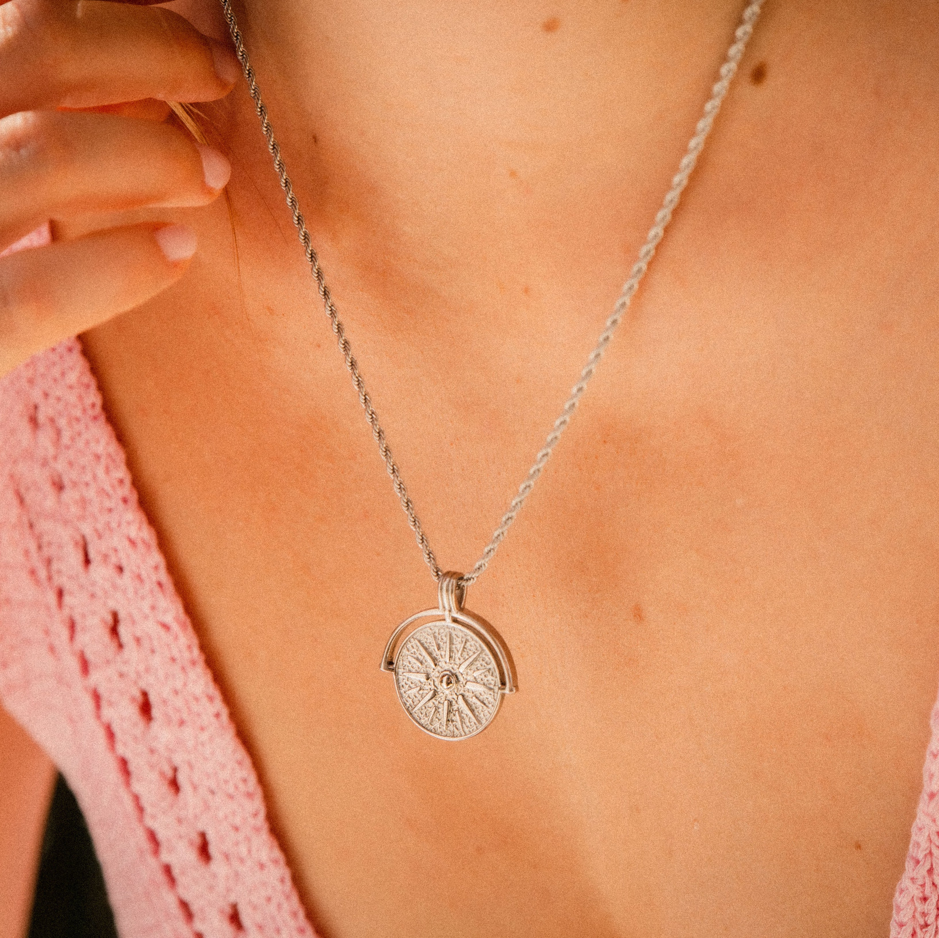 SOLEA NECKLACE