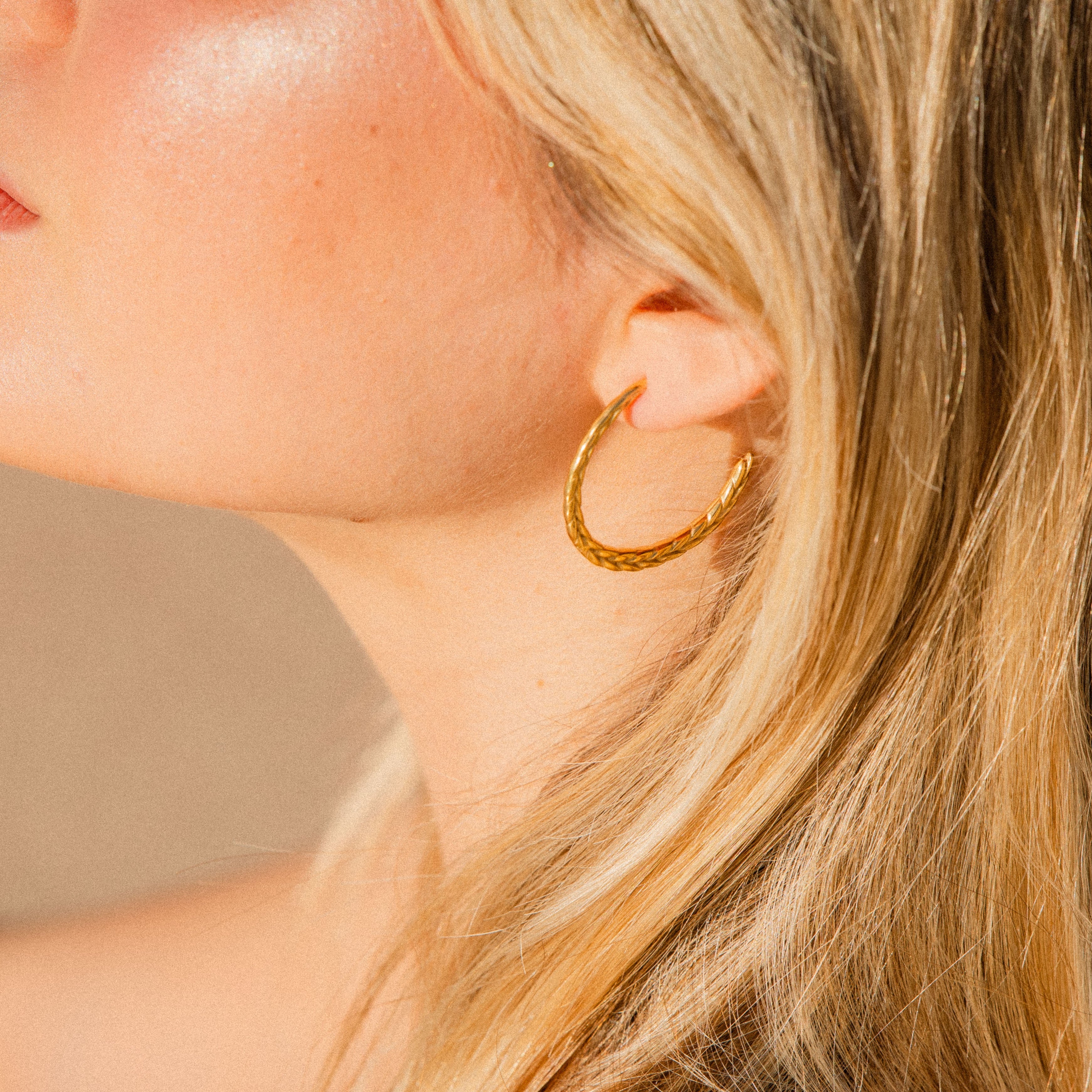 MAÏNA EARRINGS