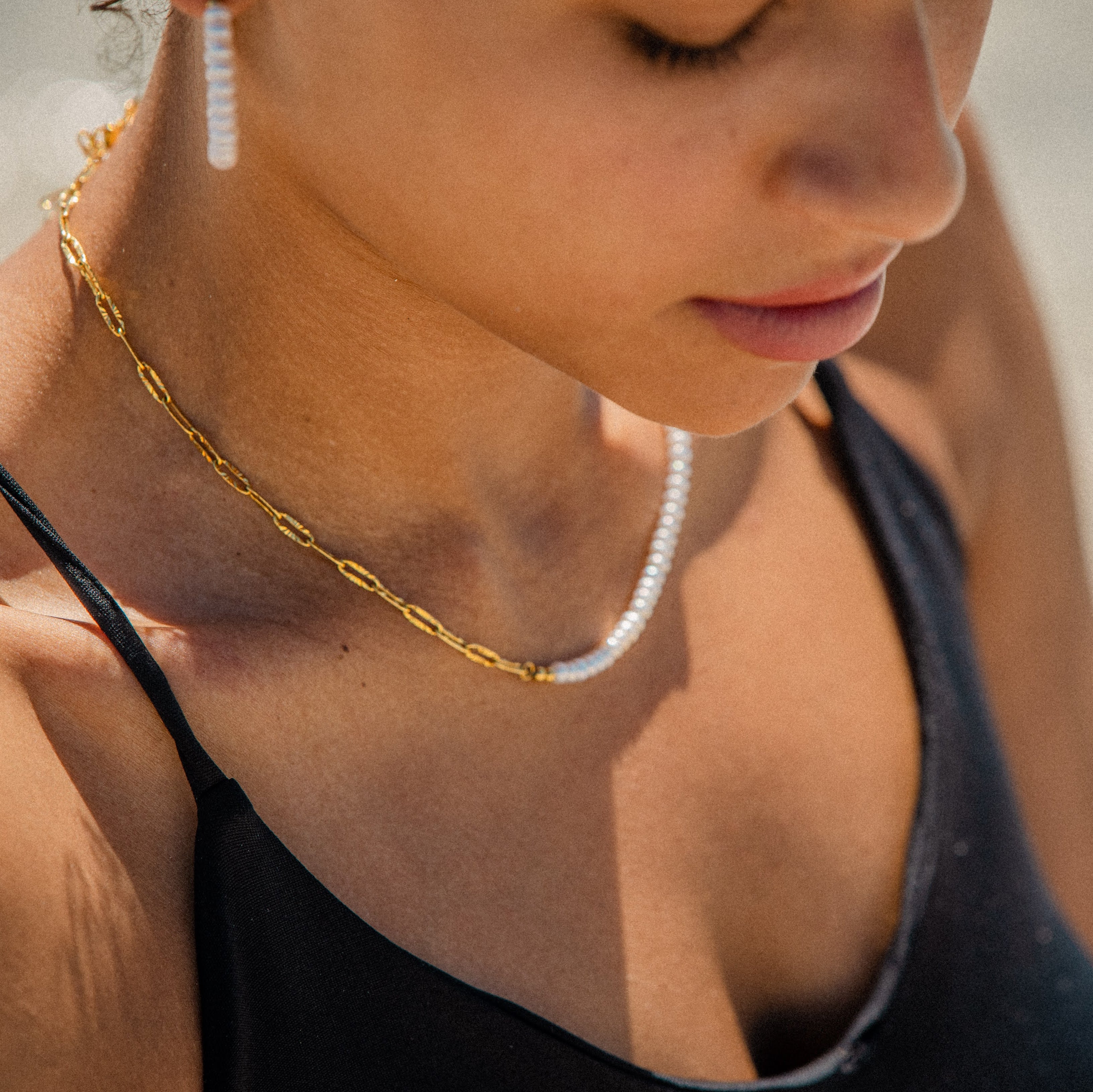 MINA NECKLACE